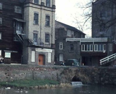 Walnuttree Lane