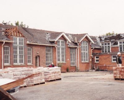 Mill Lane school